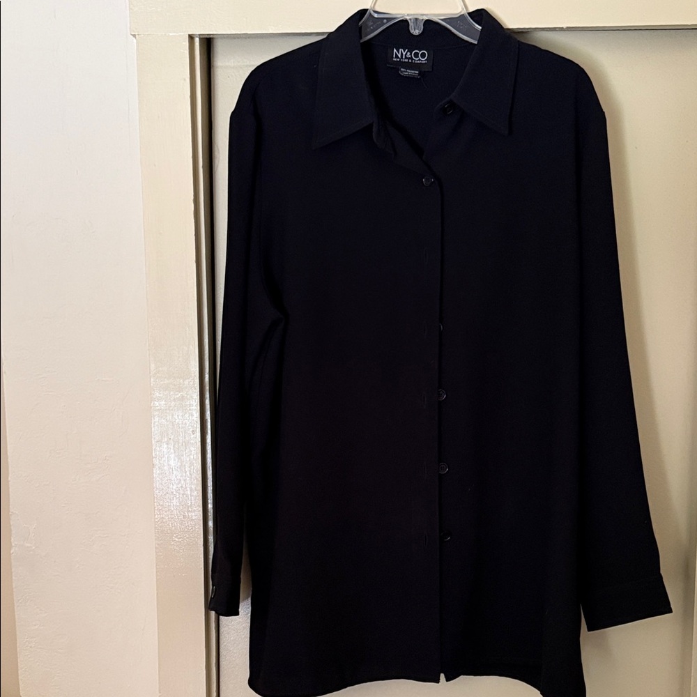 New York & Company Black Long-Sleeve Button Front Shirt